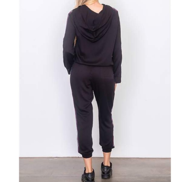 FAST PACE STRIPED WOVEN JOGGER HOODIE SET (BLACK) - Picture 5 of 8